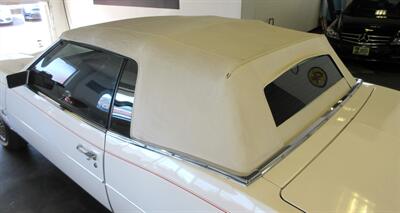 1985 Buick Riviera Convertible   - Photo 17 - Bohemia, NY 11716