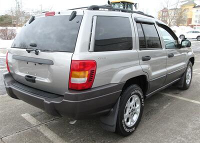 2001 Jeep Grand Cherokee Laredo   - Photo 12 - Bohemia, NY 11716