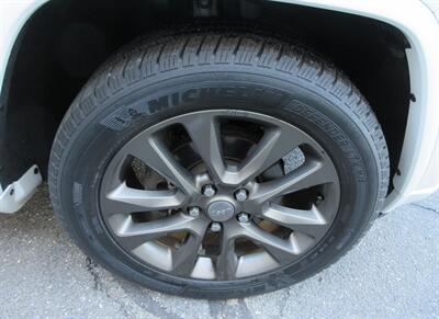 2017 Jeep Grand Cherokee Limited 75th Anniversary   - Photo 60 - Bohemia, NY 11716