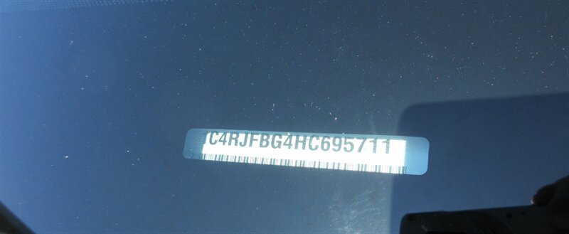 2017 Jeep Grand Cherokee Limited 75th Anniversary   - Photo 78 - Bohemia, NY 11716