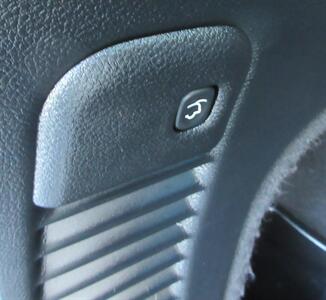 2017 Jeep Grand Cherokee Limited 75th Anniversary   - Photo 57 - Bohemia, NY 11716