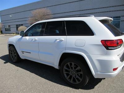 2017 Jeep Grand Cherokee Limited 75th Anniversary   - Photo 23 - Bohemia, NY 11716