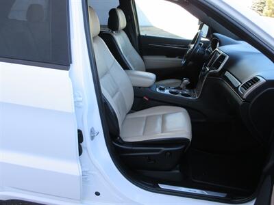 2017 Jeep Grand Cherokee Limited 75th Anniversary   - Photo 54 - Bohemia, NY 11716