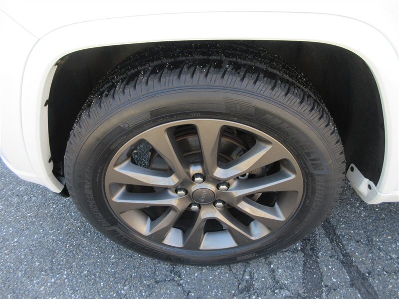 2017 Jeep Grand Cherokee Limited 75th Anniversary   - Photo 64 - Bohemia, NY 11716