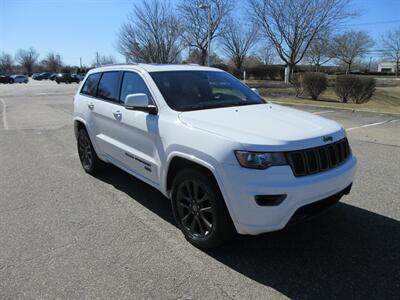 2017 Jeep Grand Cherokee Limited 75th Anniversary   - Photo 6 - Bohemia, NY 11716