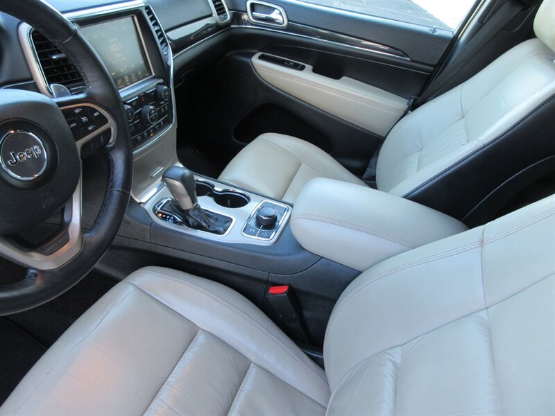 2017 Jeep Grand Cherokee Limited 75th Anniversary   - Photo 36 - Bohemia, NY 11716