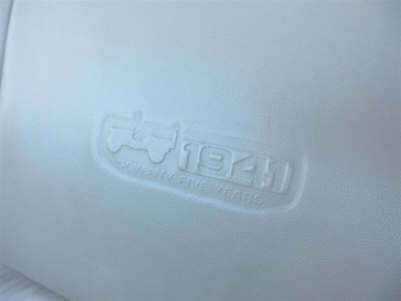 2017 Jeep Grand Cherokee Limited 75th Anniversary   - Photo 38 - Bohemia, NY 11716