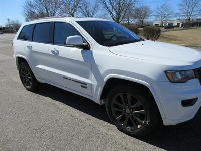 2017 Jeep Grand Cherokee Limited 75th Anniversary   - Photo 21 - Bohemia, NY 11716