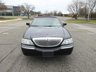 2003 Lincoln Town Car Executive Limousine - Photo 11 - Bohemia, NY 11716
