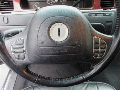 2003 Lincoln Town Car Executive Limousine - Photo 23 - Bohemia, NY 11716