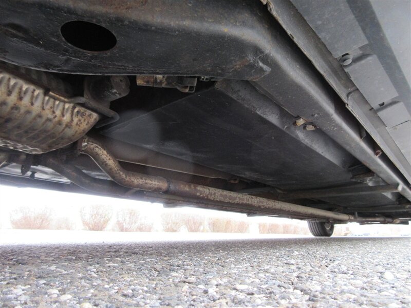 2003 Lincoln Town Car Executive Limousine - Photo 67 - Bohemia, NY 11716