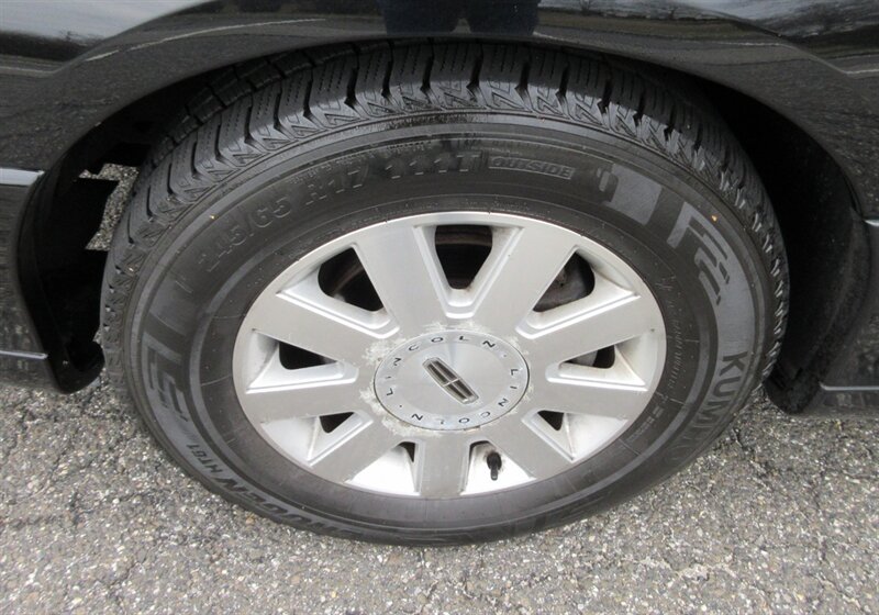 2003 Lincoln Town Car Executive Limousine - Photo 56 - Bohemia, NY 11716