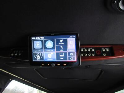 2003 Lincoln Town Car Executive Limousine - Photo 52 - Bohemia, NY 11716