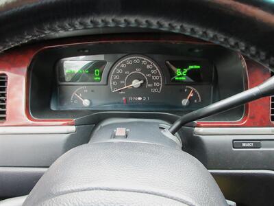 2003 Lincoln Town Car Executive Limousine - Photo 68 - Bohemia, NY 11716