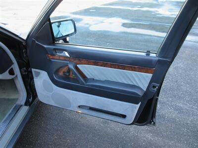 1992 Mercedes-Benz 500 SEL   - Photo 56 - Bohemia, NY 11716