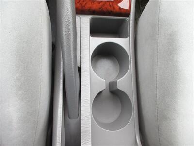 2007 Toyota Corolla LE - Photo 31 - Bohemia, NY 11716