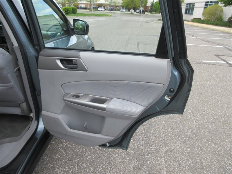 2009 Subaru Forester 2.5 X   - Photo 31 - Bohemia, NY 11716