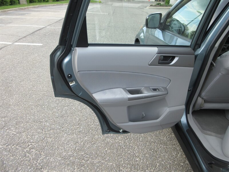 2009 Subaru Forester 2.5 X   - Photo 27 - Bohemia, NY 11716