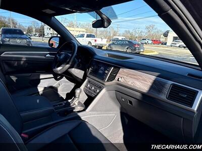 2020 Volkswagen Atlas Cross Sport SE   - Photo 24 - Roselle, IL 60172