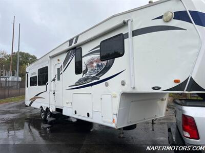 2013 Heartland Elkridge 34QSRL   - Photo 18 - Naperville, IL 60565