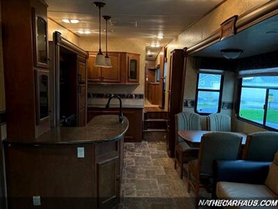 2013 Heartland Elkridge 34QSRL   - Photo 21 - Roselle, IL 60172