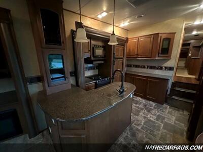 2013 Heartland Elkridge 34QSRL   - Photo 27 - Roselle, IL 60172