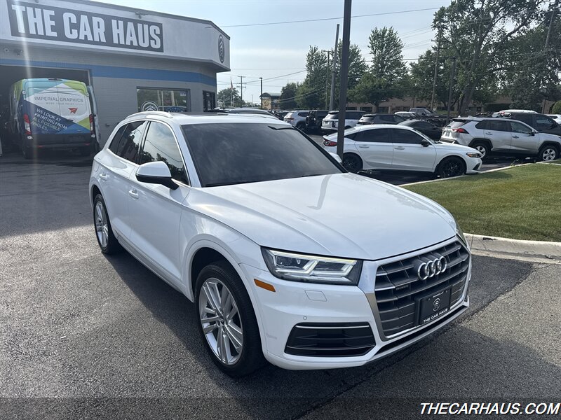 2018 Audi Q5 2.0T quattro Premium Plus - Photo 1 - Roselle, IL 60172
