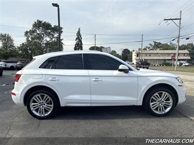 2018 Audi Q5 2.0T quattro Premium Plus   - Photo 2 - Roselle, IL 60172