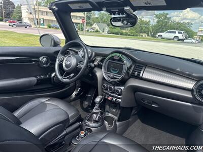 2017 MINI Convertible Cooper   - Photo 17 - Roselle, IL 60172