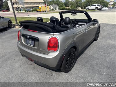 2017 MINI Convertible Cooper   - Photo 3 - Roselle, IL 60172