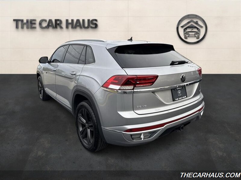 2021 Volkswagen Atlas Cross Sport V6 SE Technology R-Line photo 3