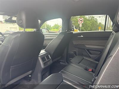2022 Volkswagen Atlas Cross Sport SE 4Motion   - Photo 13 - Roselle, IL 60172