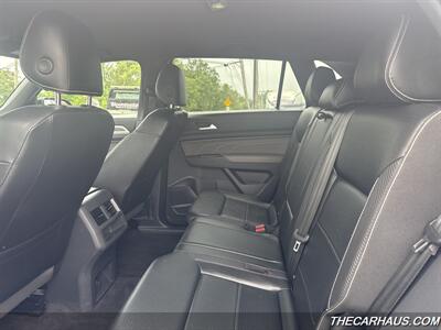 2022 Volkswagen Atlas Cross Sport SE 4Motion   - Photo 12 - Roselle, IL 60172