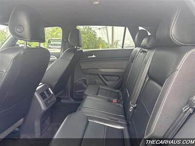 2022 Volkswagen Atlas Cross Sport SE 4Motion   - Photo 12 - Roselle, IL 60172