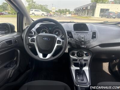 2018 Ford Fiesta SE   - Photo 22 - Roselle, IL 60172