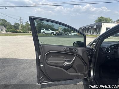 2018 Ford Fiesta SE   - Photo 11 - Roselle, IL 60172