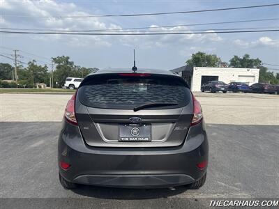 2018 Ford Fiesta SE   - Photo 4 - Roselle, IL 60172