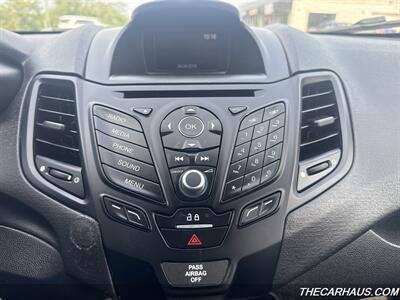 2018 Ford Fiesta SE   - Photo 28 - Roselle, IL 60172