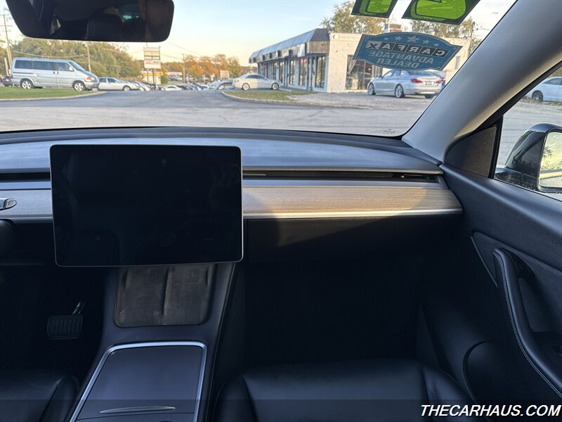 2021 Tesla Model Y Long Range   - Photo 23 - Roselle, IL 60172