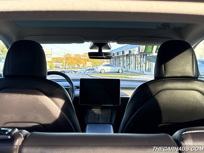 2021 Tesla Model Y Long Range   - Photo 33 - Roselle, IL 60172