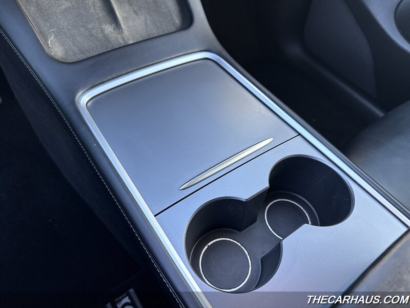 2021 Tesla Model Y Long Range   - Photo 28 - Roselle, IL 60172
