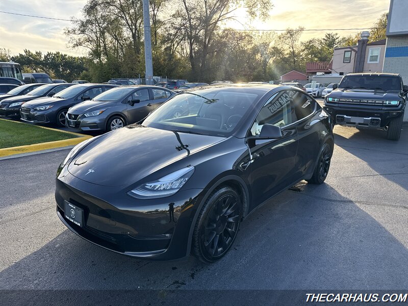 2021 Tesla Model Y Long Range   - Photo 7 - Roselle, IL 60172