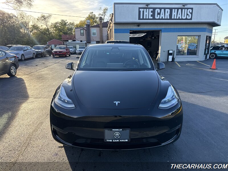 2021 Tesla Model Y Long Range   - Photo 8 - Roselle, IL 60172