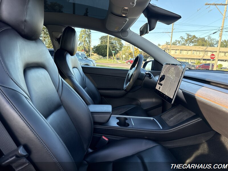 2021 Tesla Model Y Long Range   - Photo 18 - Roselle, IL 60172