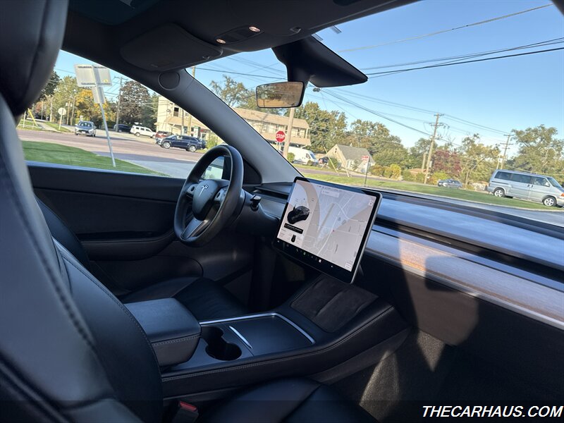 2021 Tesla Model Y Long Range   - Photo 19 - Roselle, IL 60172