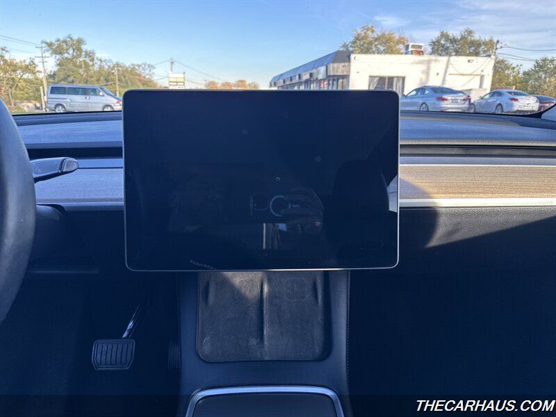 2021 Tesla Model Y Long Range   - Photo 26 - Roselle, IL 60172