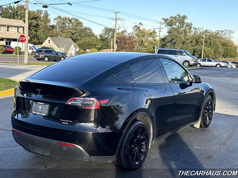 2021 Tesla Model Y Long Range   - Photo 3 - Roselle, IL 60172
