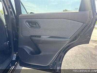 2022 Nissan Rogue S   - Photo 17 - Roselle, IL 60172