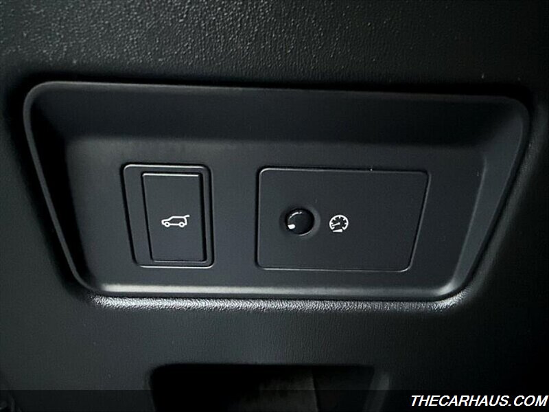 2017 Land Rover Discovery HSE   - Photo 27 - Roselle, IL 60172