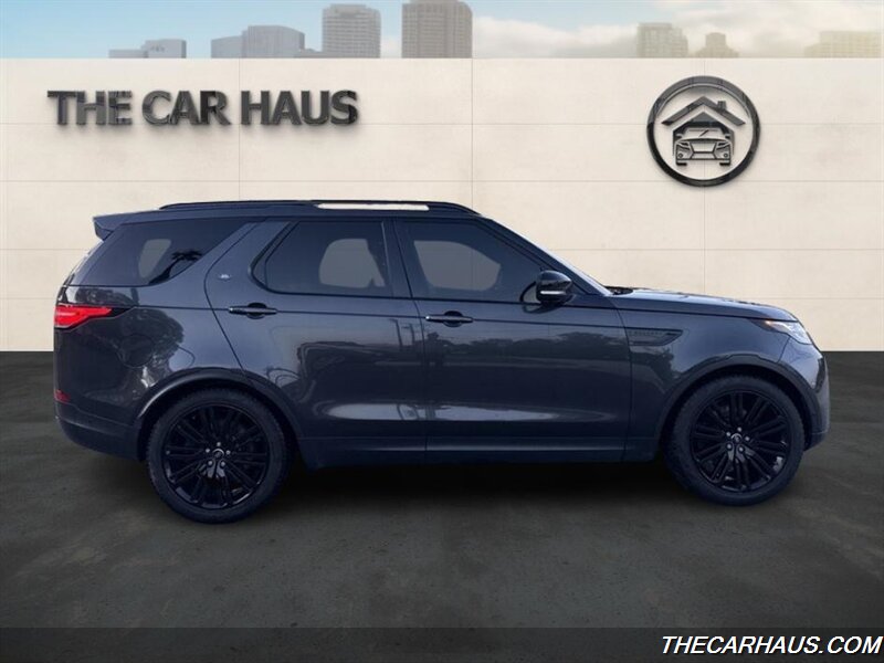 2017 Land Rover Discovery HSE   - Photo 2 - Roselle, IL 60172